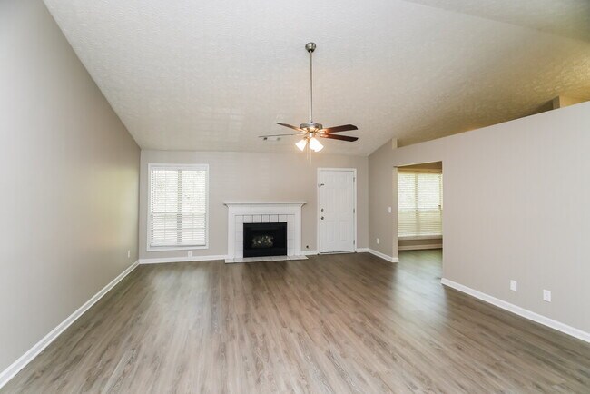 Building Photo - 3391 Lochness Ln