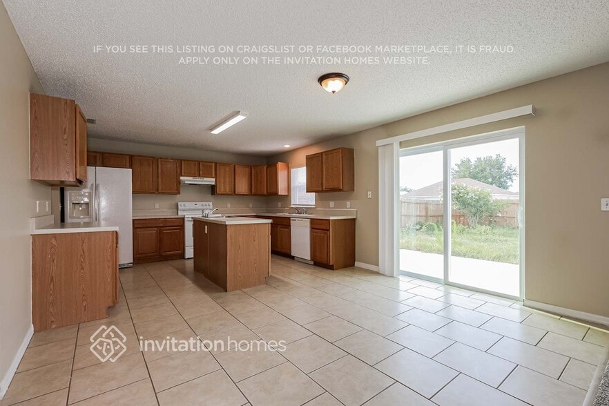 Building Photo - 6024 Kaley Dr