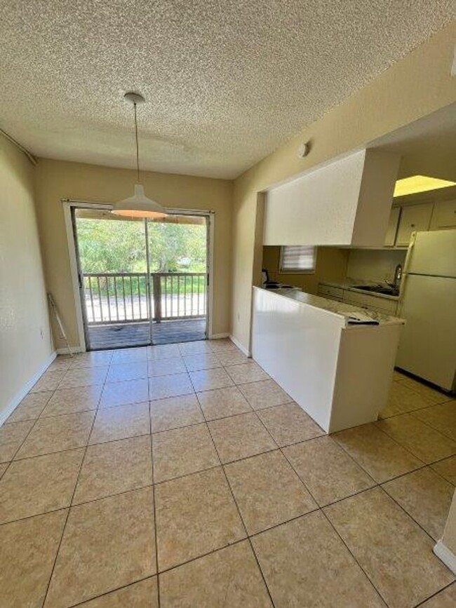 Building Photo - 2 Bedroom Condo in Orlando for Rent