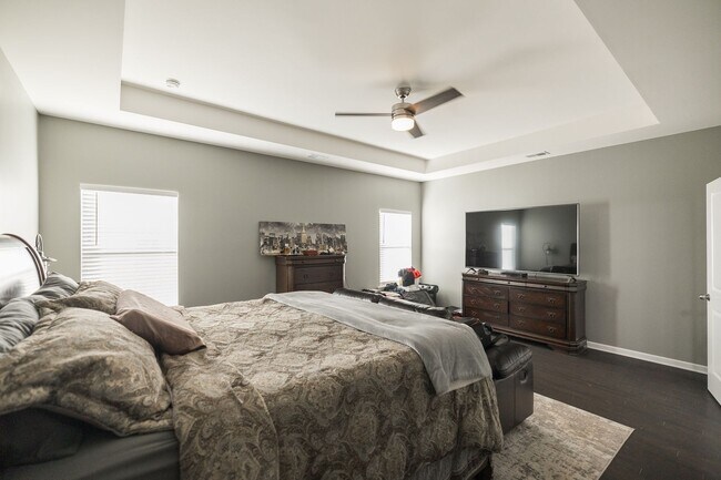 Building Photo - 1420 Day Dr