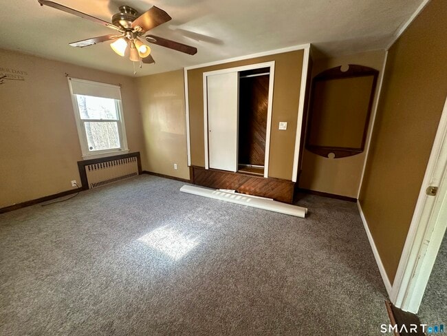 Building Photo - 448 Tudor St