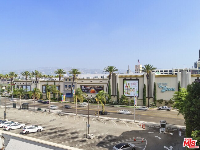 Building Photo - 6260 W 3rd St