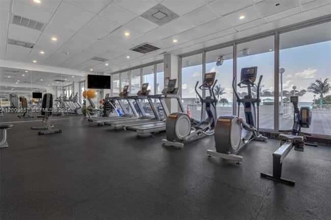 Building Photo - 5701 Collins Ave