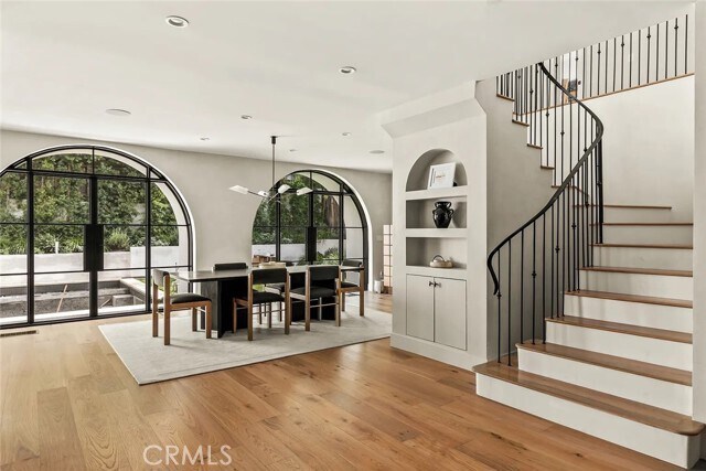 Building Photo - 738 San Lorenzo St