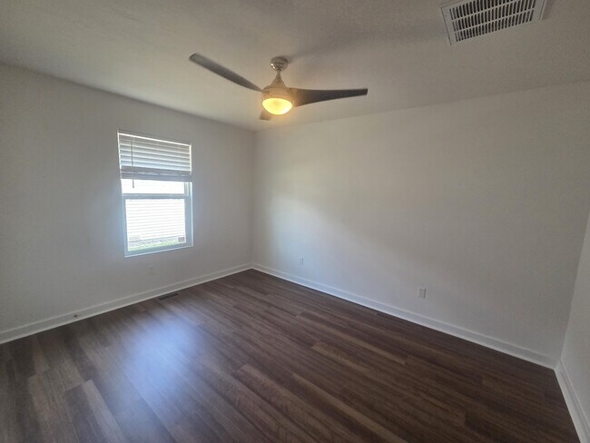 Building Photo - 2622 W Brook Ridge St