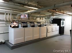 Building Photo - 106 NY-106