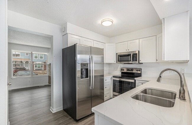 Building Photo - 8156 Washington St