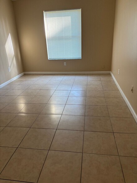 Building Photo - 35 Brunswick Ln