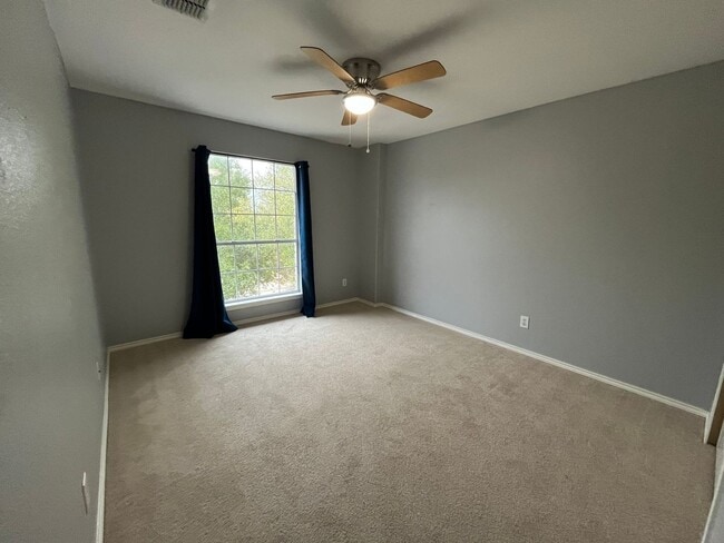 Building Photo - 15434 Grosbeak Pass