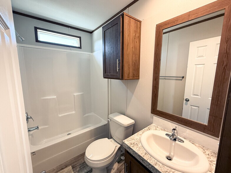 Building Photo - 132 Ponderosa Way