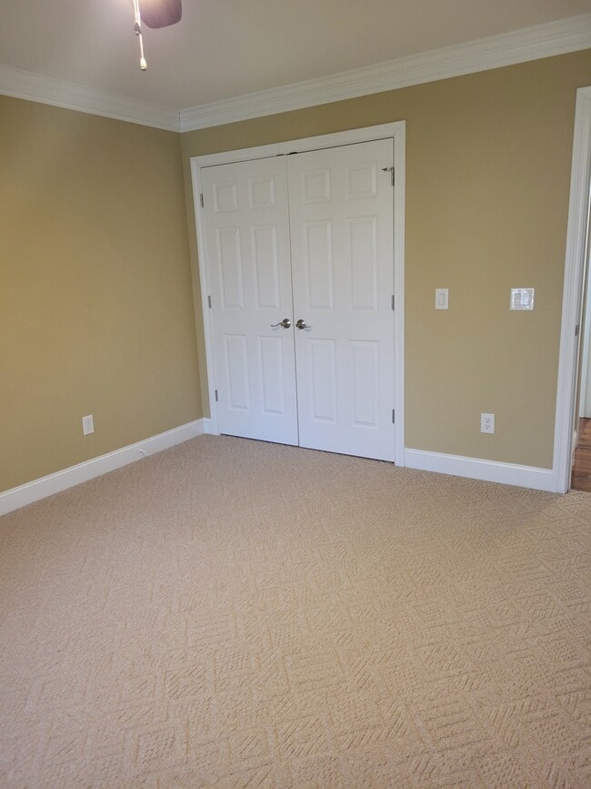 Building Photo - 544 Snead Dr