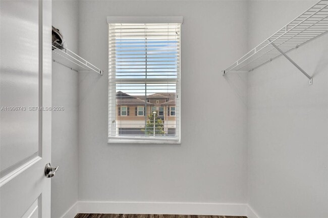 Building Photo - 4921 Pointe Midtown Way