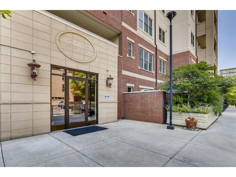 Building Photo - 2200 S University Blvd