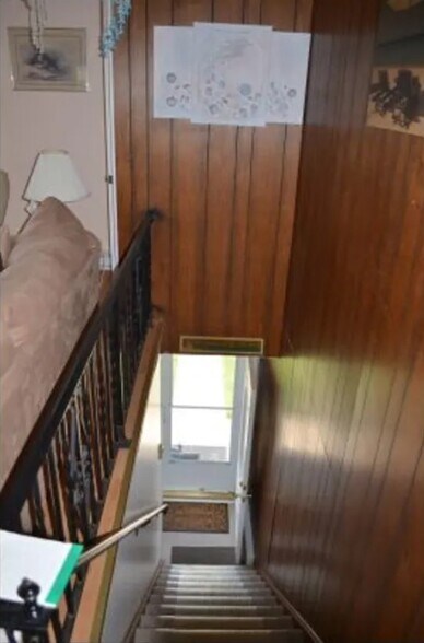 Entryway Stairs - 3312 Ocean Ave