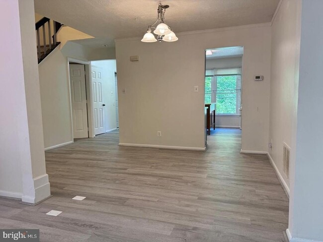 Building Photo - 1631 Oak Spring Way