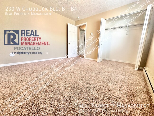 Building Photo - 230 W Chubbuck Rd