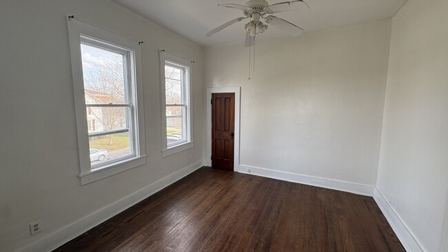 Building Photo - 110 S 4th St