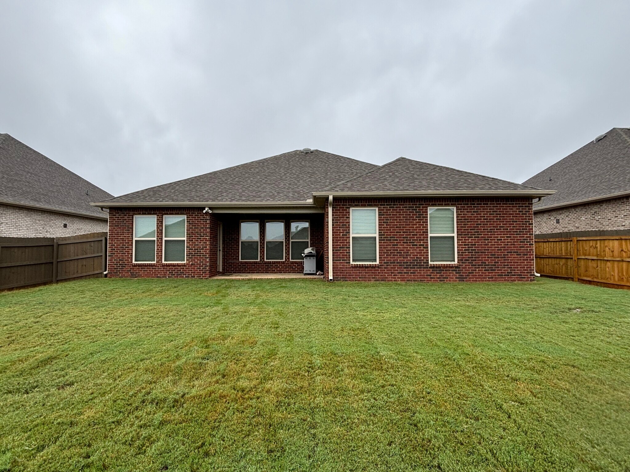 Building Photo - 12794 Hudbug Dr