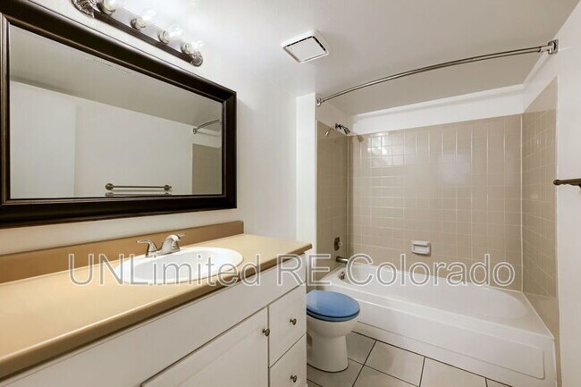 Building Photo - 11846 E Cornell Cir