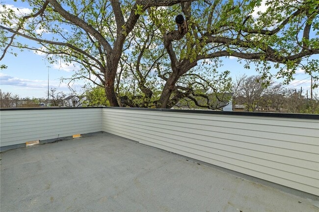 Building Photo - 506 Krebs Ln