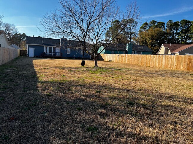 Building Photo - 5068 Linton Hall Rd