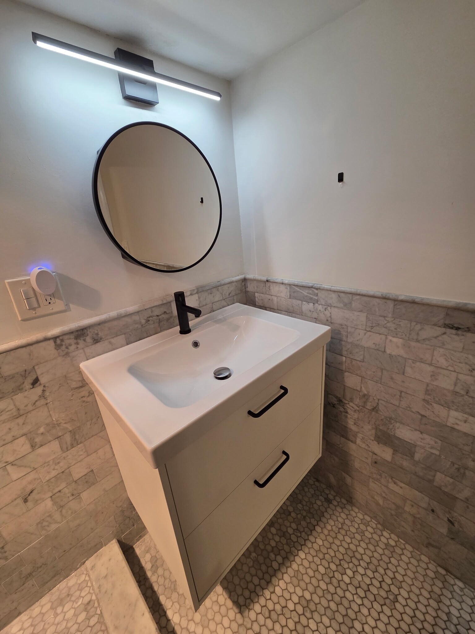 Bathroom Sink - 482 Columbus Ave