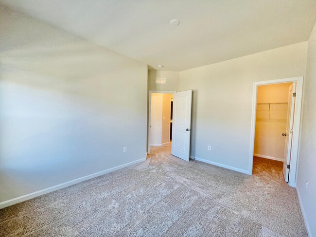 Building Photo - STAFFORD **INTERNET INCLUDED!!**. BRAND NE...