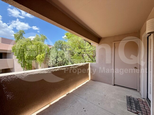 Building Photo - 5950 N 78th St
