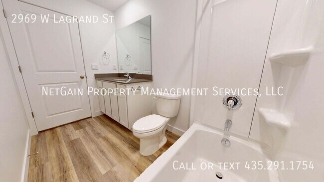 Building Photo - 2969 W LaGrand St