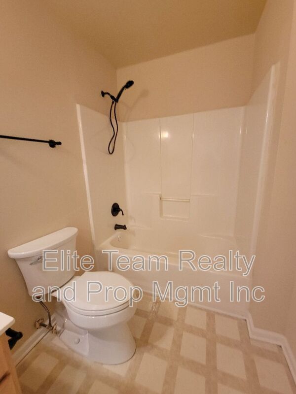 Building Photo - 4702 Ambridge Dr