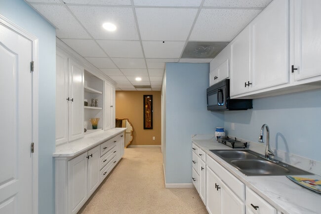 Building Photo - 3410 Kates Way