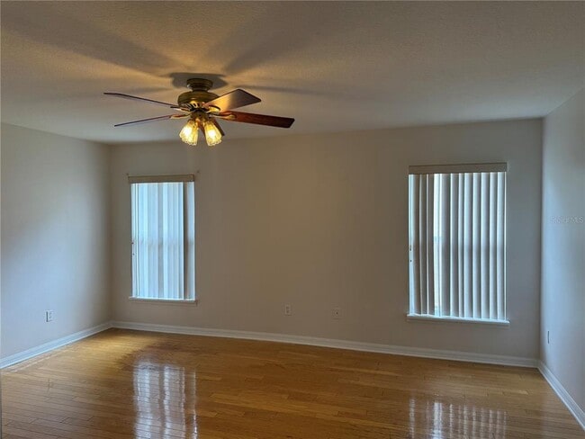 Building Photo - 122 Brightview Dr