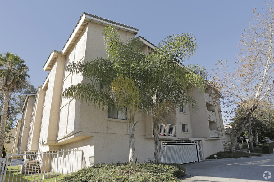 Primary Photo - Windmill Creek Apartments