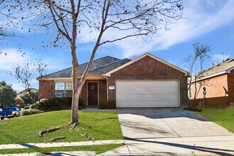 Building Photo - 709 Alder Dr