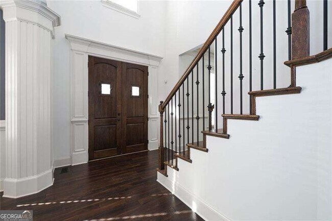 Building Photo - 1106 Devine Cir NE