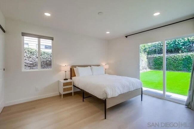 Building Photo - 8457 Paseo Del Ocaso