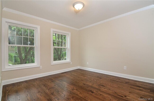 Building Photo - 304 Battle Ave