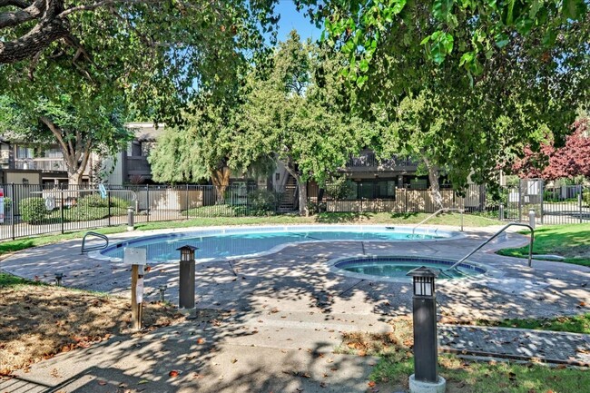 Building Photo - 39191 Argonaut Way