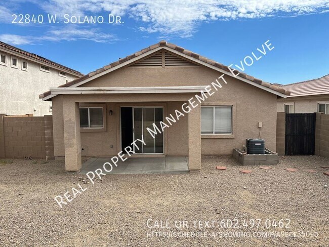 Building Photo - Move in Special