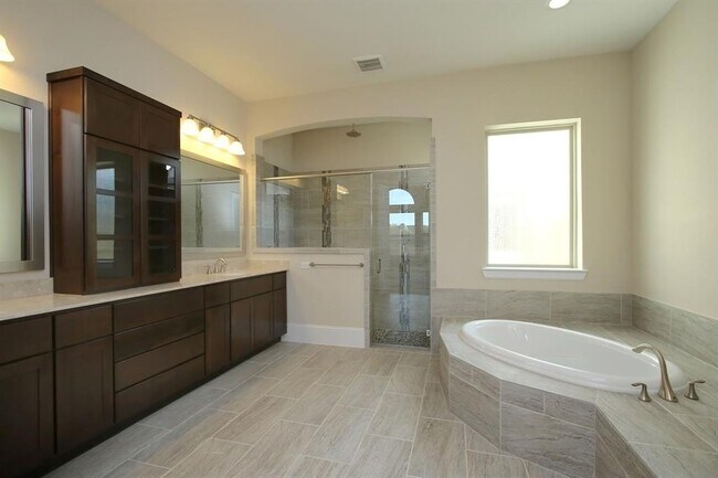 Building Photo - 27018 Cheyenne Crest Ln
