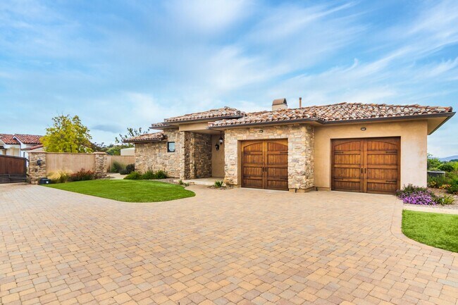 Building Photo - Flexible terms - A Rare Retreat hidden above the Canyons + Separate Guest House  Fully furnished:...