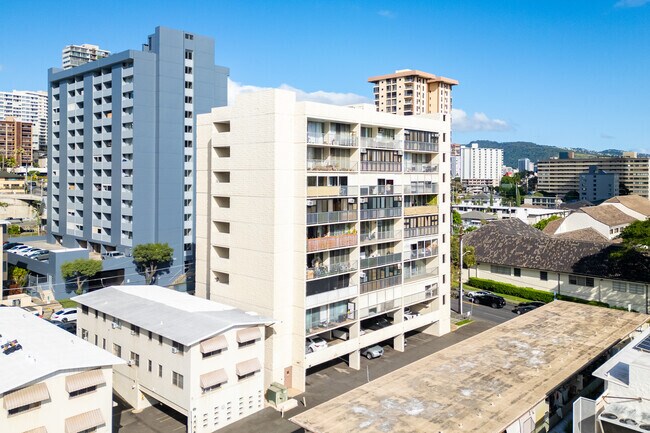 Primary Photo - Kinau Villa