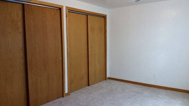 Building Photo - Golf Course Townhome for Rent