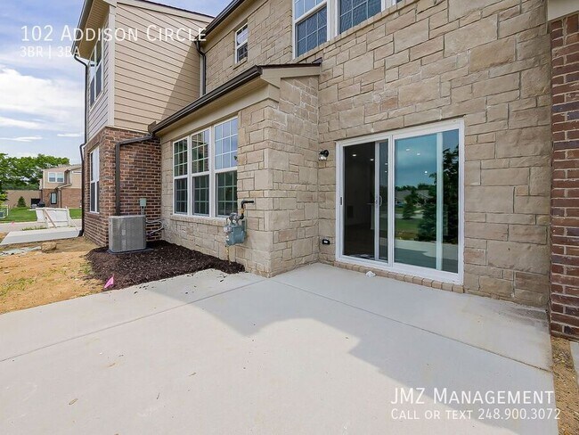 Building Photo - 102 Addison Cir