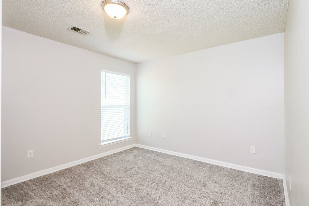 Building Photo - 5969 Telford Dr