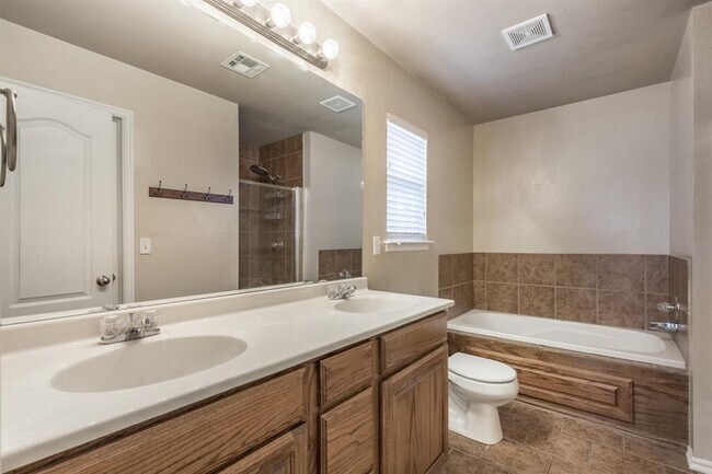 Building Photo - 11444 NW 130th St