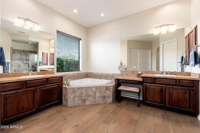 Building Photo - 9705 E Mountain Peak Dr