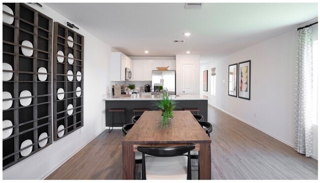 Building Photo - 12039 Rockview Dr