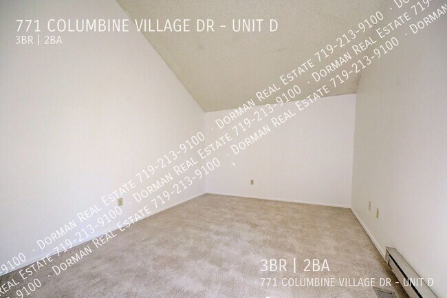 Building Photo - 771 Columbine Village Dr
