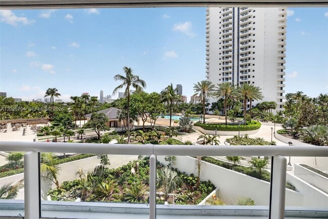 Building Photo - 21205 Yacht Club Dr
